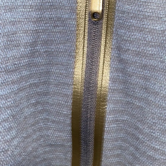 Mens Blue M Lululemon Long Sleeve pullover excellent condition - Picture 3 of 4